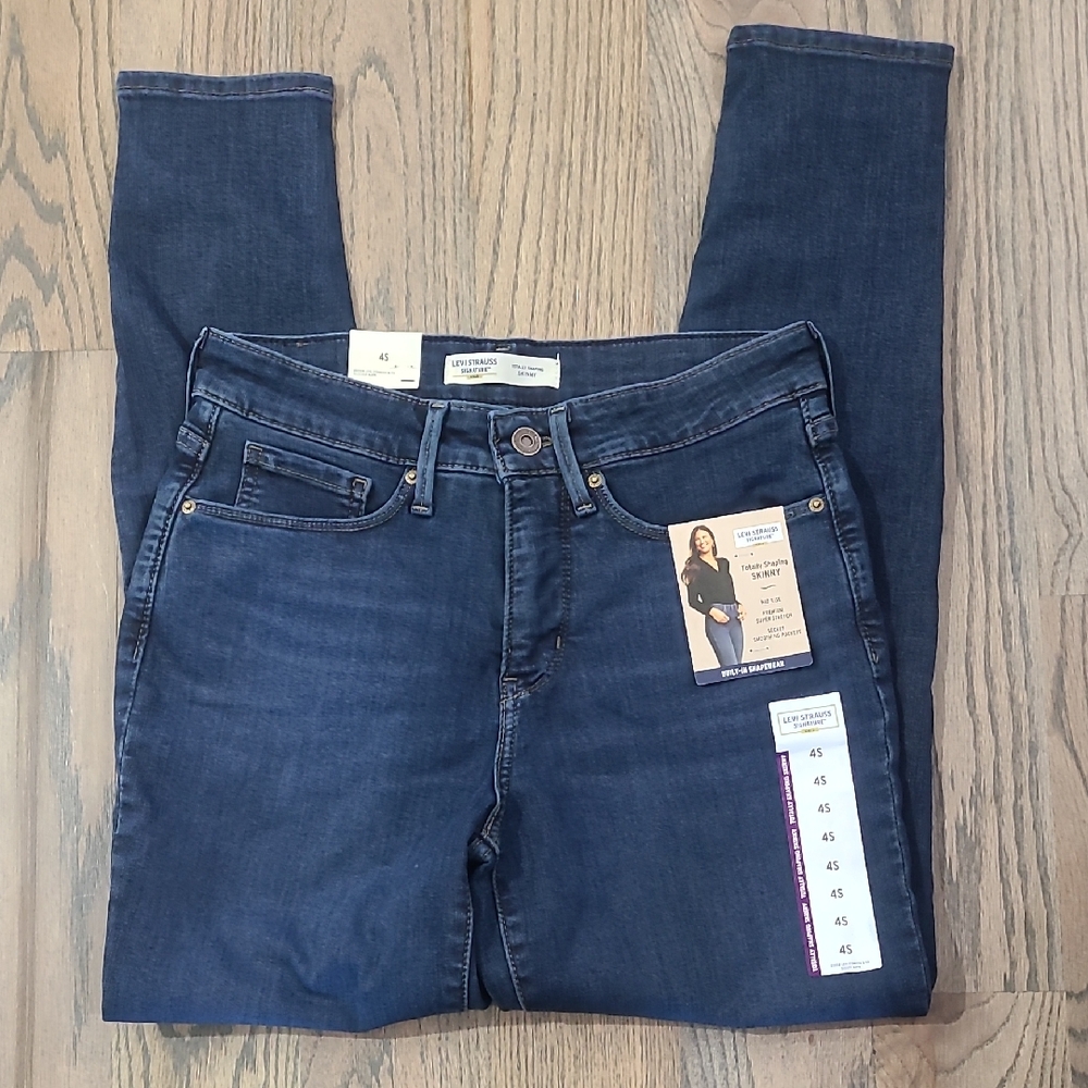 Levi Strauss Signature Skinny Jeans